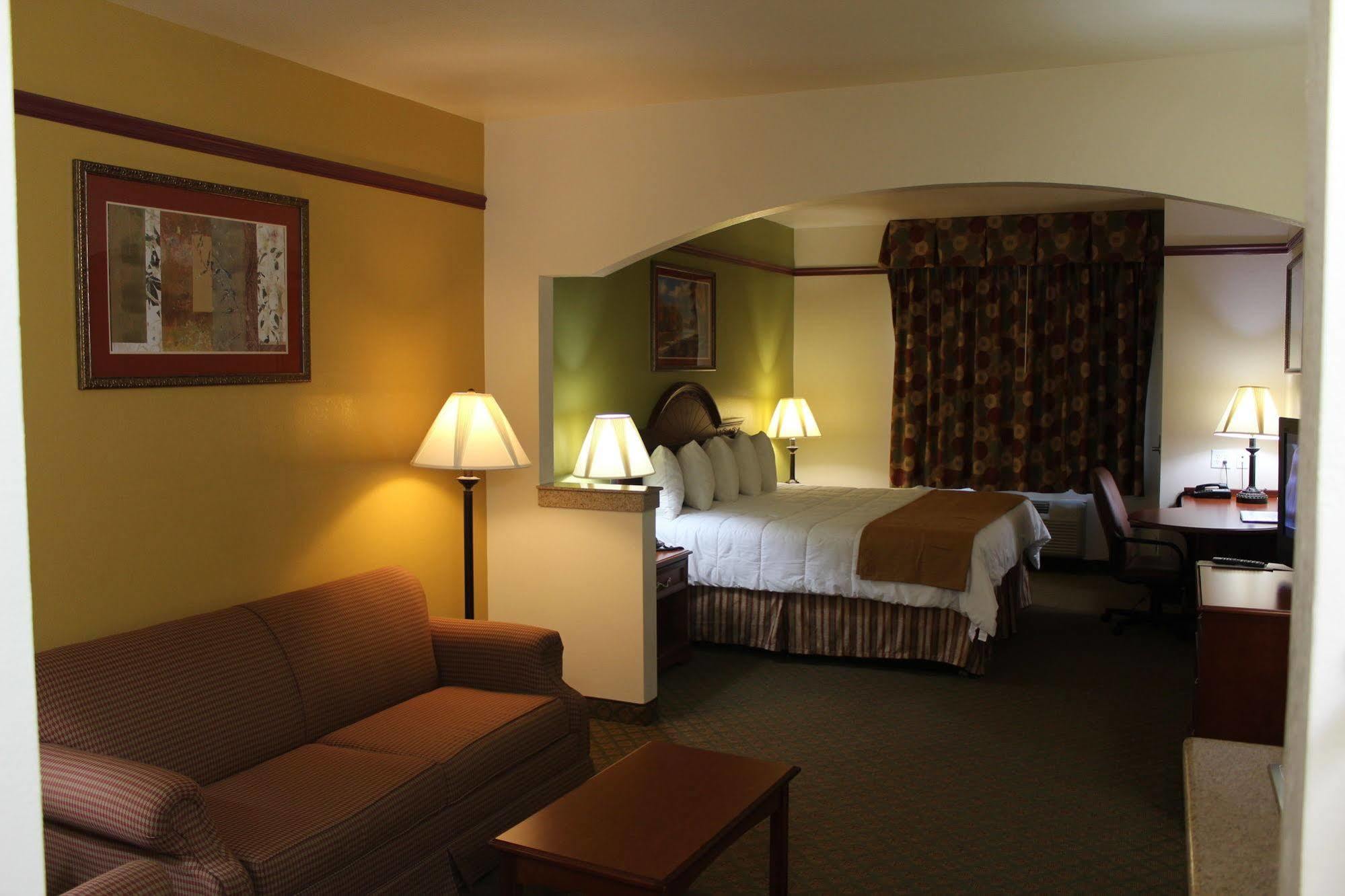 Budget Host Inn And Suites คาเมรอน ภายนอก รูปภาพ